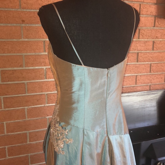 🥂MON CHERI🥂CHAMPAGNE TEAL IRIDESCENT GOWN🥂 - Picture 8 of 13